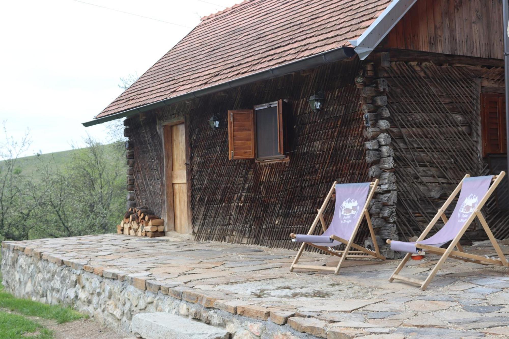 Salas U Bregu In Cheile Carasului Crasova 外观 照片